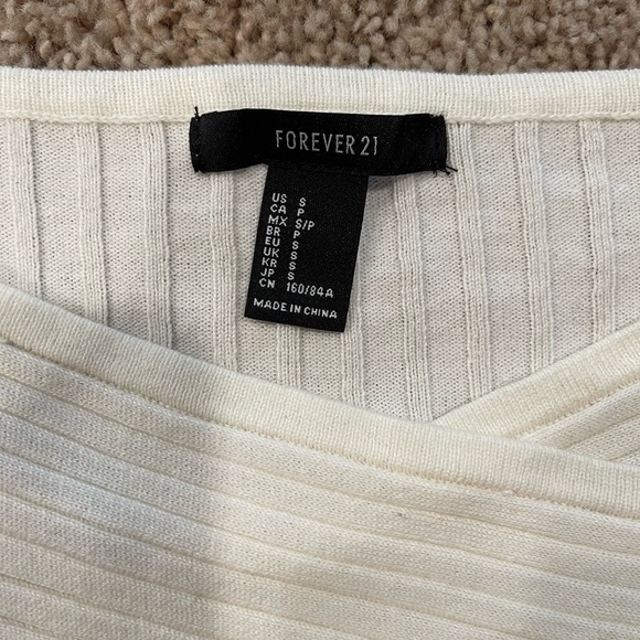 Forever 21 Ribbed Crop Top - Picture 2 of 3